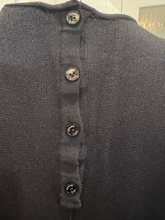 CHANEL Black Midi Sheath Dress with Short Sleeves - Picture 9 of 13